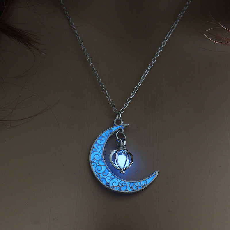 Luminous Pendant Necklace – Silver-Plated Glow-in-the-Dark Jewelry