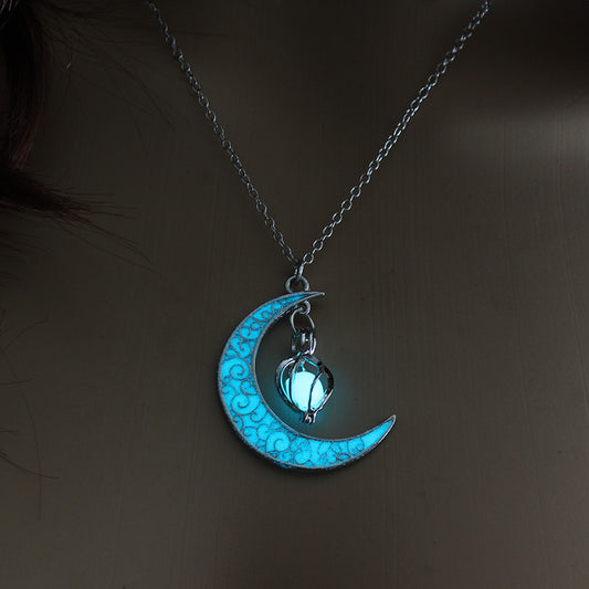 Luminous Pendant Necklace – Silver-Plated Glow-in-the-Dark Jewelry