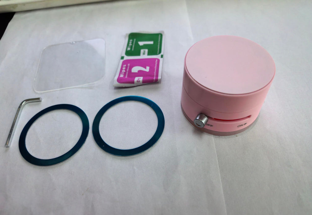 Foldable Magnetic Car Phone Holder – Strong Suction Cup, Hands-Free Navigation Mount